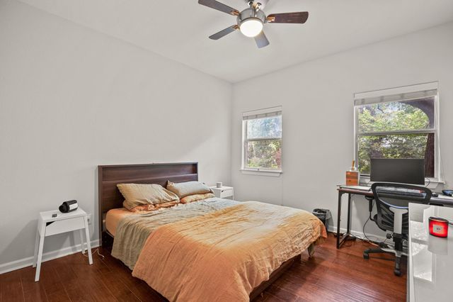 2111 E 8th ST, Austin, TX 78702