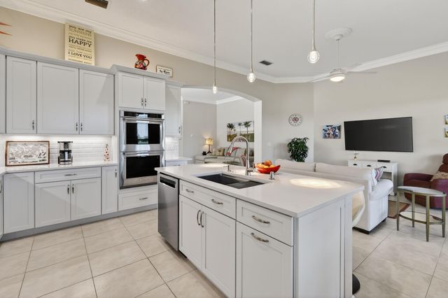 332 NW Stratford Lane, Port St. Lucie, Port St Lucie, FL 34983