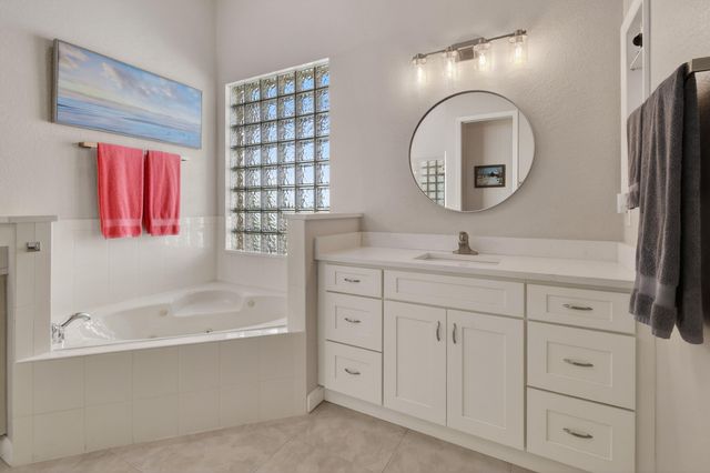 332 NW Stratford Lane, Port St. Lucie, Port St Lucie, FL 34983
