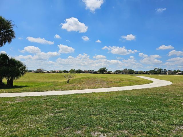 332 NW Stratford Lane, Port St. Lucie, Port St Lucie, FL 34983
