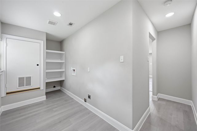 8129 Linda Vista Road, Houston, TX 77028