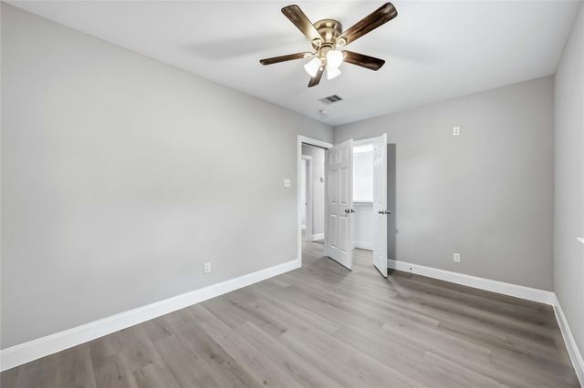 8129 Linda Vista Road, Houston, TX 77028