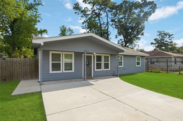 8129 Linda Vista Road, Houston, TX 77028