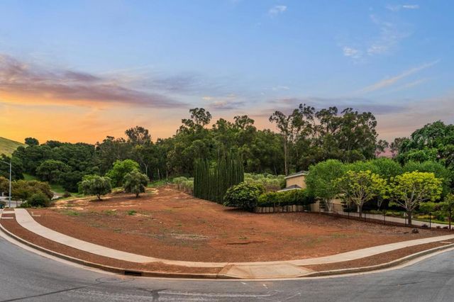 640 Sparhawk Drive, Morgan Hill, CA 95037