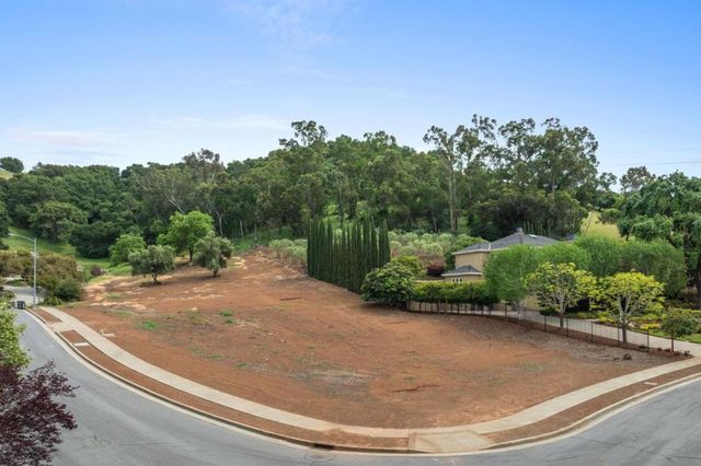 640 Sparhawk Drive, Morgan Hill, CA 95037