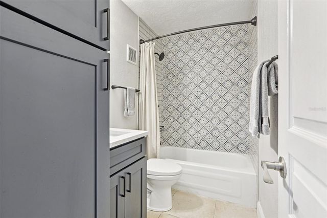 13754 ORANGE SUNSET DRIVE 202, Tampa, FL 33618