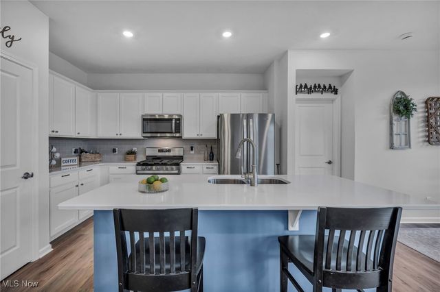 1014 Marissa Drive, Wadsworth, OH 44281