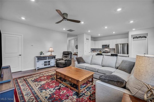 1014 Marissa Drive, Wadsworth, OH 44281