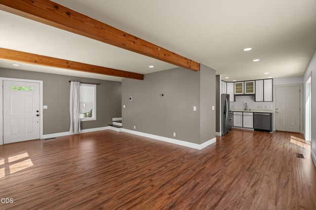 923 Bellview Avenue 2, Ashland, OR 97520