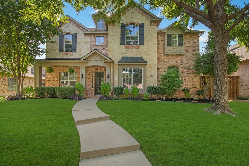 829 Oxford Court, Lewisville, TX 75056