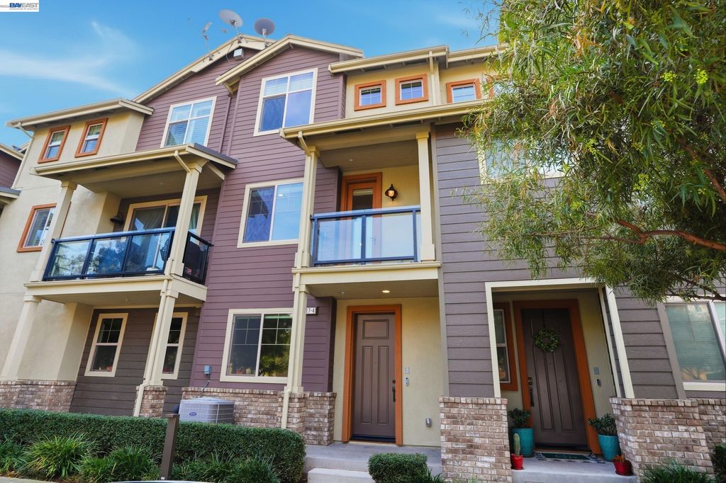 817 Tranquility Cir 4, Livermore, CA 94551