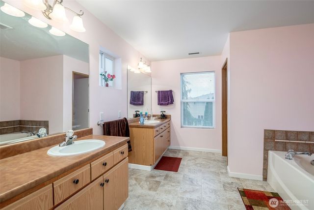 17008 SE 183rd Place, Renton, WA 98058