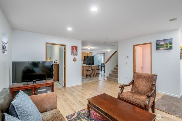 17008 SE 183rd Place, Renton, WA 98058