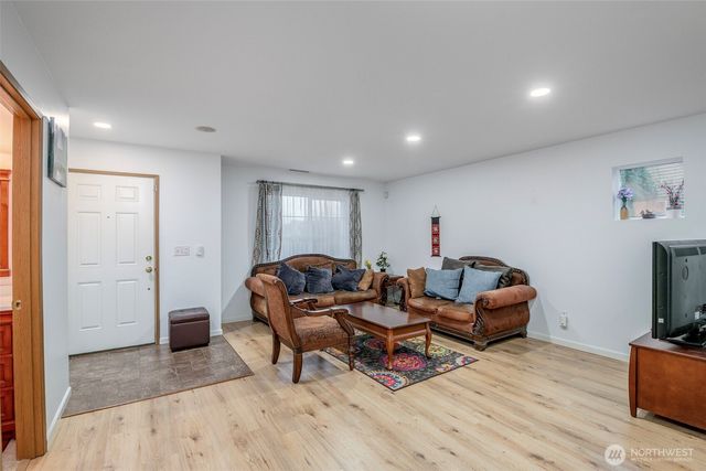 17008 SE 183rd Place, Renton, WA 98058