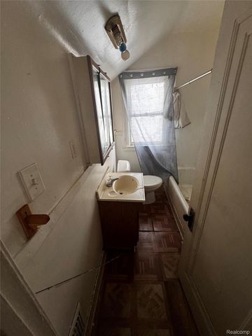 14053 Strathmoor Street, Detroit, MI 48227