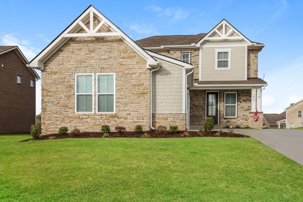 7016 Park Knoll Ln, Mount Juliet, TN 37122