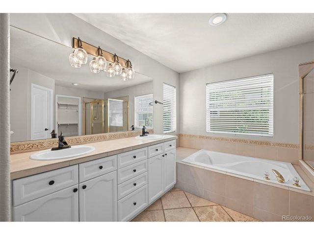 3741 Florentine Dr, Longmont, CO 80503