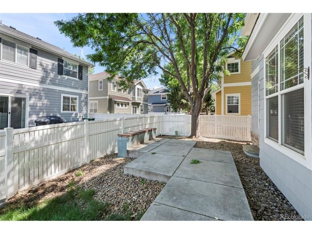 3741 Florentine Dr, Longmont, CO 80503