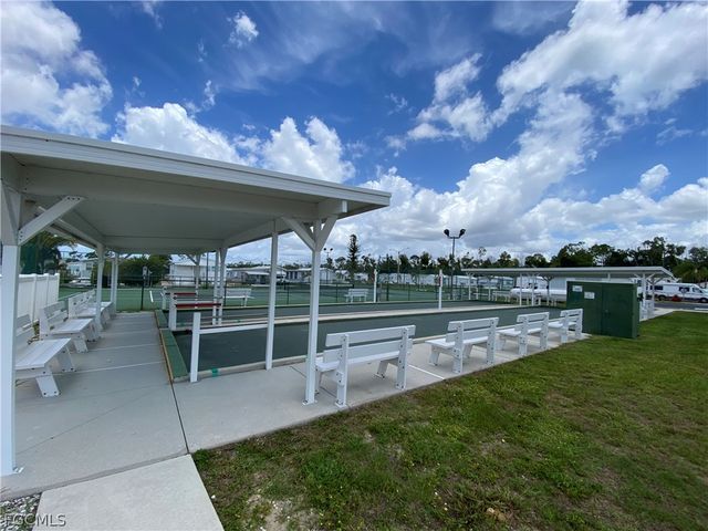 172 Vista Mar DR, North Fort Myers, FL 33903