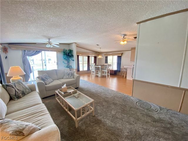 172 Vista Mar DR, North Fort Myers, FL 33903