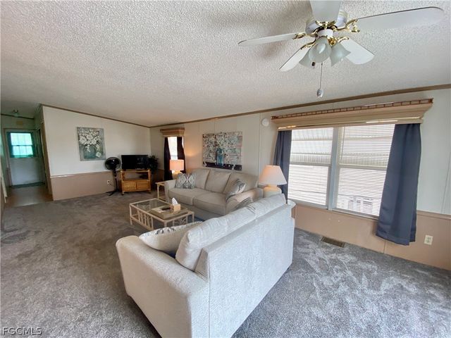 172 Vista Mar DR, North Fort Myers, FL 33903