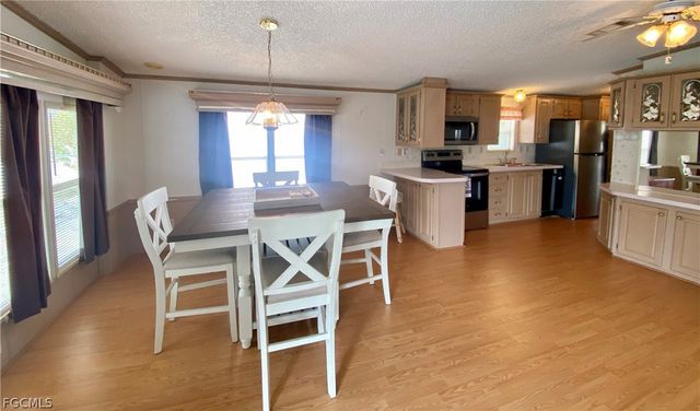 172 Vista Mar DR, North Fort Myers, FL 33903