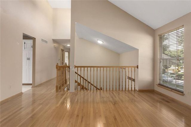 9013 W 48th Terrace, Merriam, KS 66203