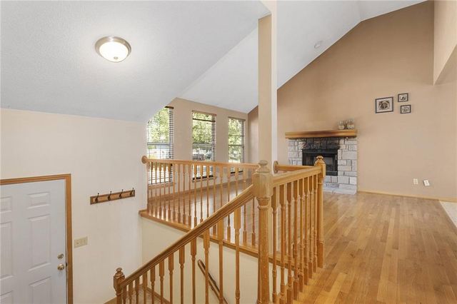 9013 W 48th Terrace, Merriam, KS 66203