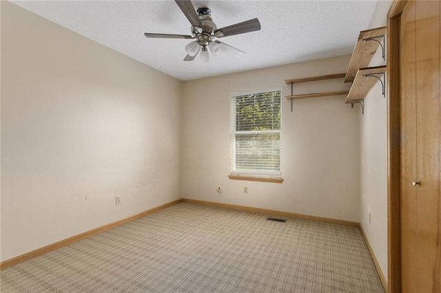 9013 W 48th Terrace, Merriam, KS 66203