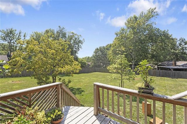 9013 W 48th Terrace, Merriam, KS 66203