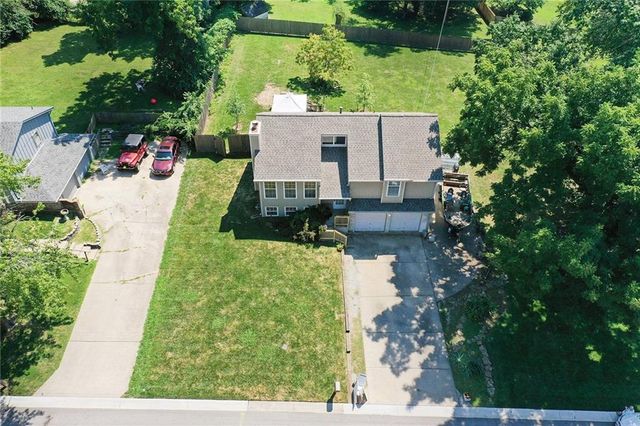 9013 W 48th Terrace, Merriam, KS 66203