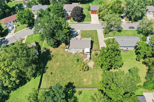9013 W 48th Terrace, Merriam, KS 66203