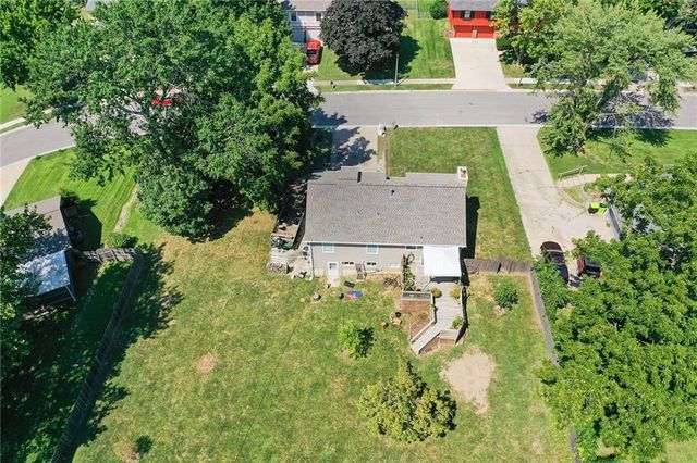 9013 W 48th Terrace, Merriam, KS 66203