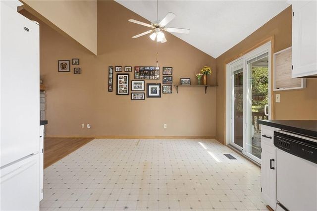 9013 W 48th Terrace, Merriam, KS 66203