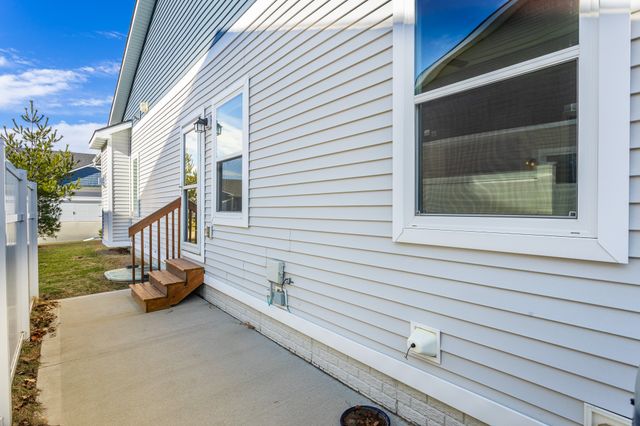 1244 S Atticus Street, West Des Moines, IA 50266