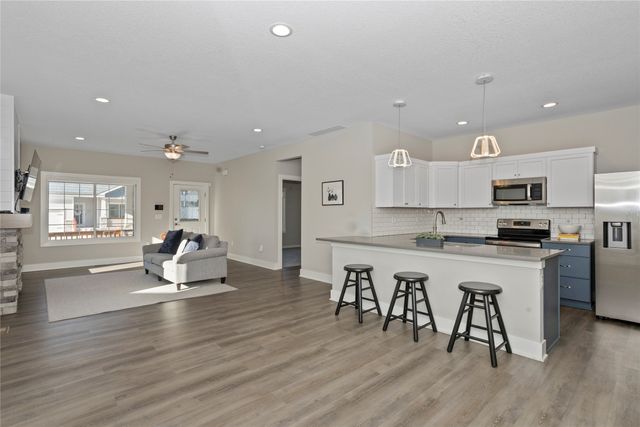 1244 S Atticus Street, West Des Moines, IA 50266