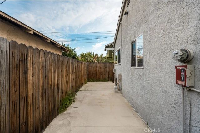 2320 Locust, Long Beach, CA 90806