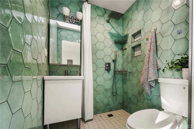 2320 Locust, Long Beach, CA 90806