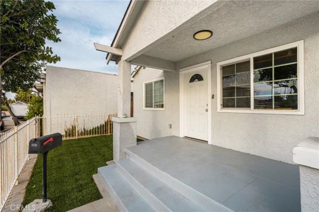 2320 Locust, Long Beach, CA 90806