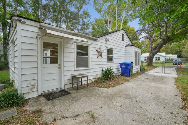 26 Anita Drive, Charleston, SC 29407