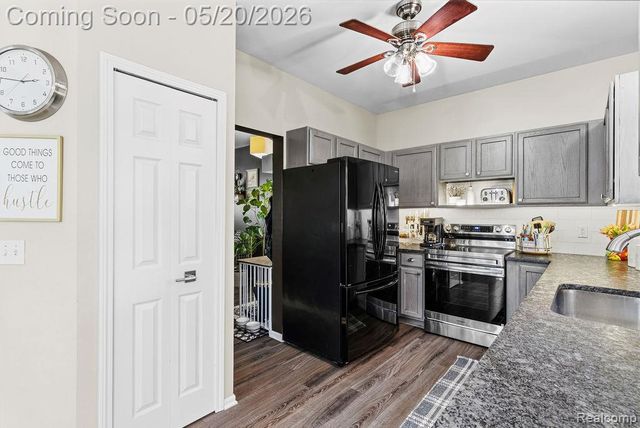 1558 Chelsea Circle, Howell, MI 48843