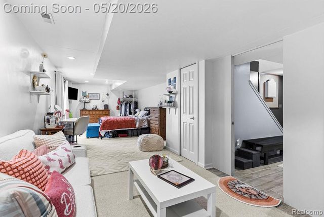 1558 Chelsea Circle, Howell, MI 48843