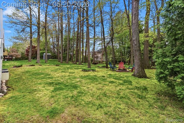 1558 Chelsea Circle, Howell, MI 48843