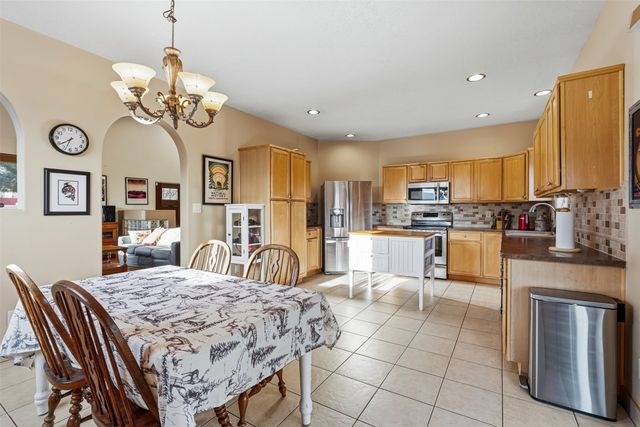 3133 Pueblo Hawikuh, Santa Fe, NM 87507