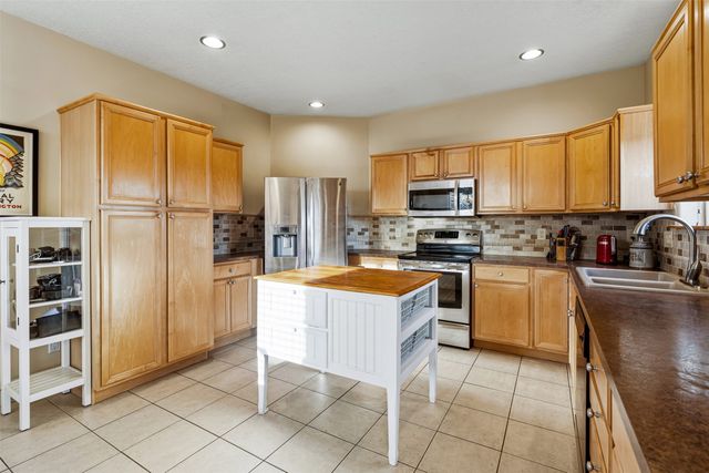 3133 Pueblo Hawikuh, Santa Fe, NM 87507