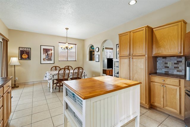 3133 Pueblo Hawikuh, Santa Fe, NM 87507