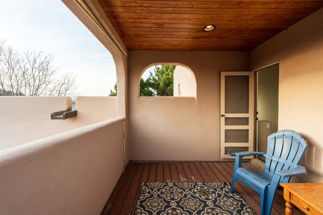 3133 Pueblo Hawikuh, Santa Fe, NM 87507