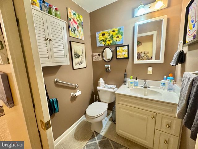 68 BARDS WAY, Pottstown, PA 19464