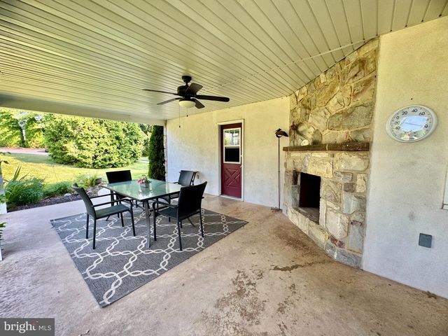 68 BARDS WAY, Pottstown, PA 19464