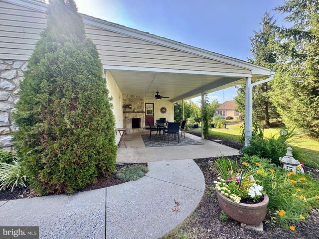 68 BARDS WAY, Pottstown, PA 19464